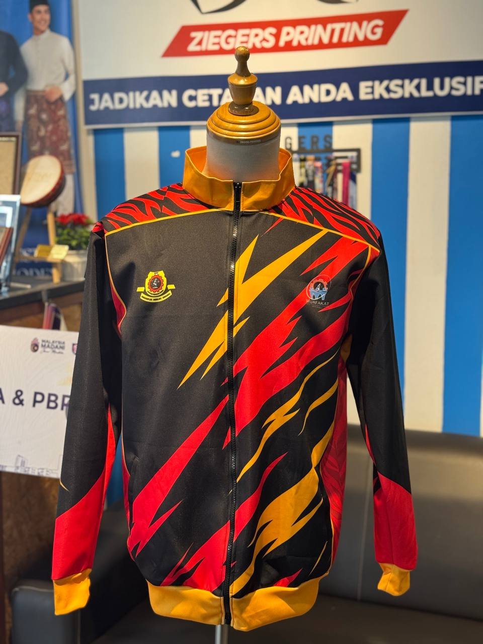 Jacket MRSM Tun Dr Ismail Pontian photo 2